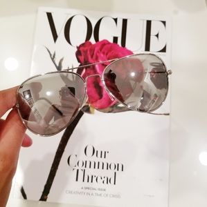 Men's Silver Mirrored Aviators by VogueAffordably
